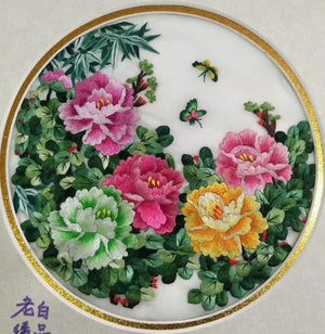 Hand su embroidery:lady flowers birds animals landscapes still life (two-sided reversible ) 20cm