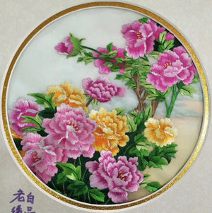 Hand su embroidery:lady flowers birds animals landscapes still life (two-sided reversible ) 20cm